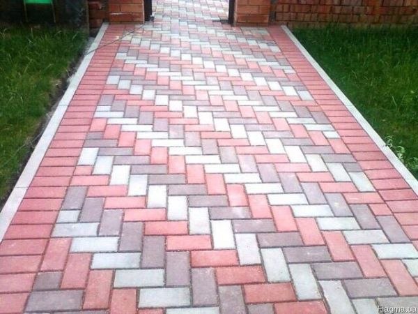 тротуарная плитка во дворе частного дома фотo и цена